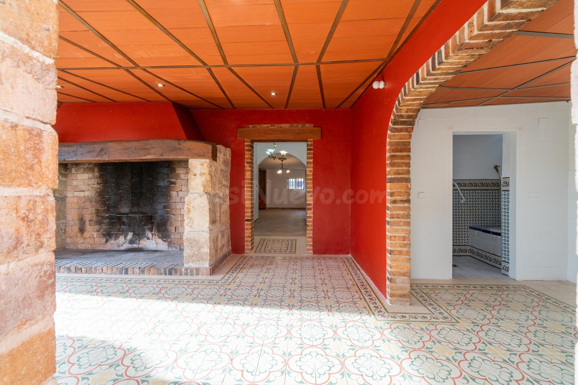 GRAN CHALET EN TORREVIEJA: 4 HAB, 2 BAÑOS, 2 ASEOS