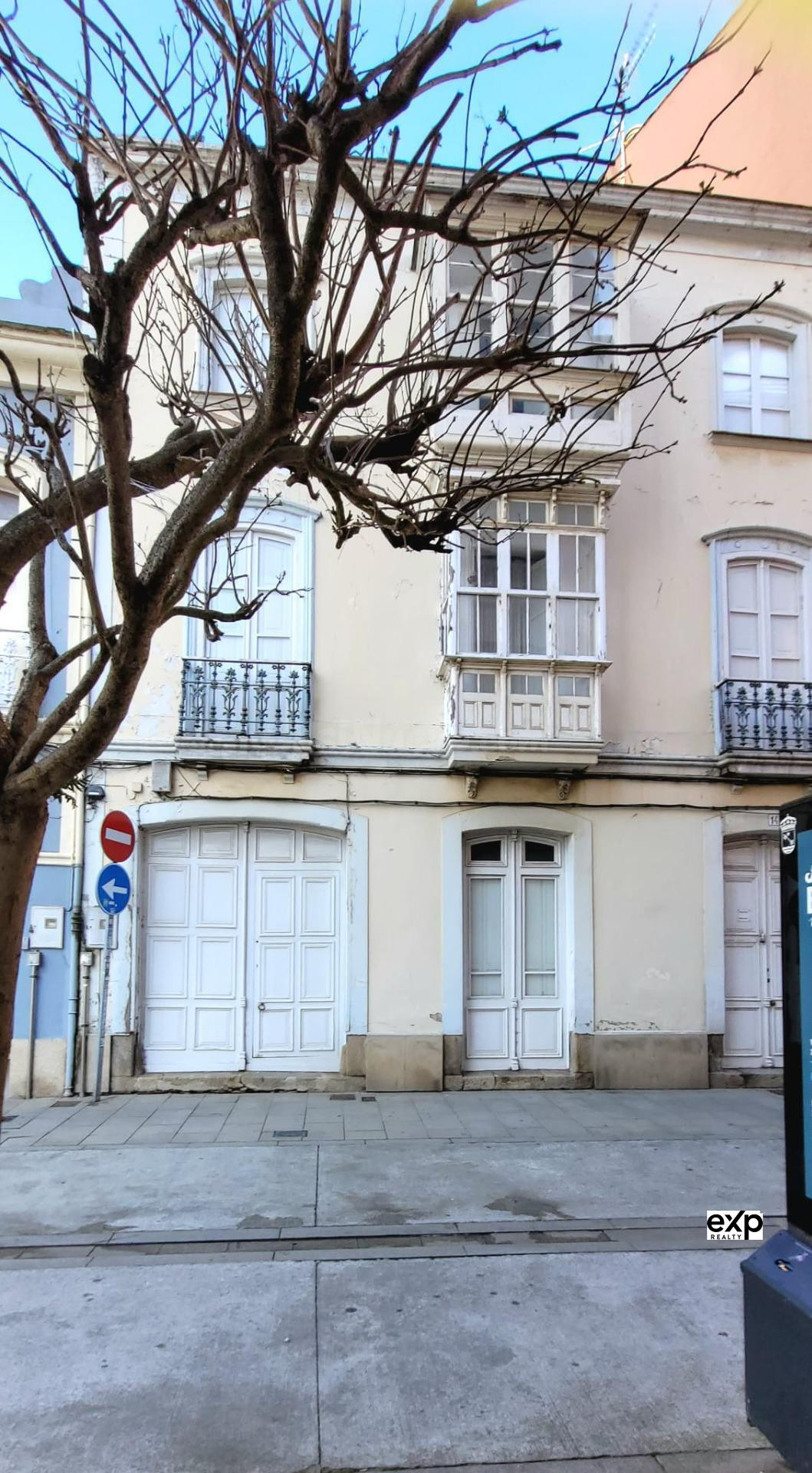 ¡GRAN OPORTUNIDAD DE INVERSIÓN EN PLENO CENTRO DE RIBADEO!