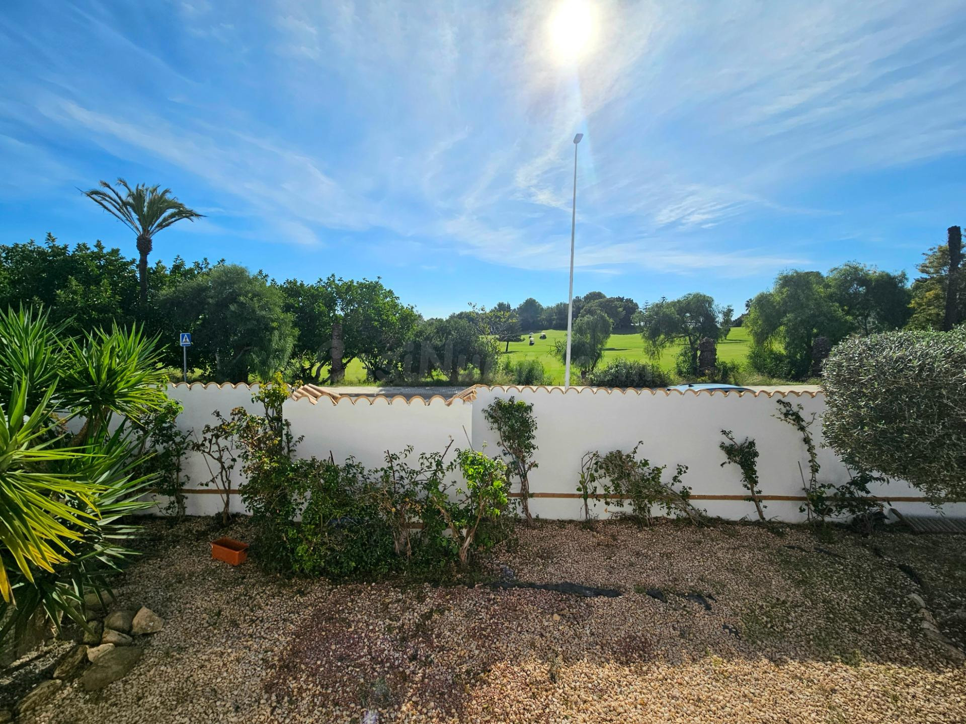 BONITA VILLA INDEPENDIENTE EN CAMPOAMOR: 4 HAB, 3 BAÑOS
