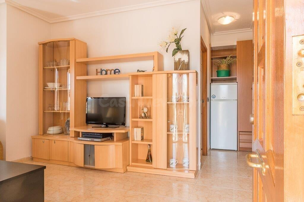 BONITO APARTAMENTO EN TORREVIEJA:3 HAB, 1 BAÑO, 1 ASEO