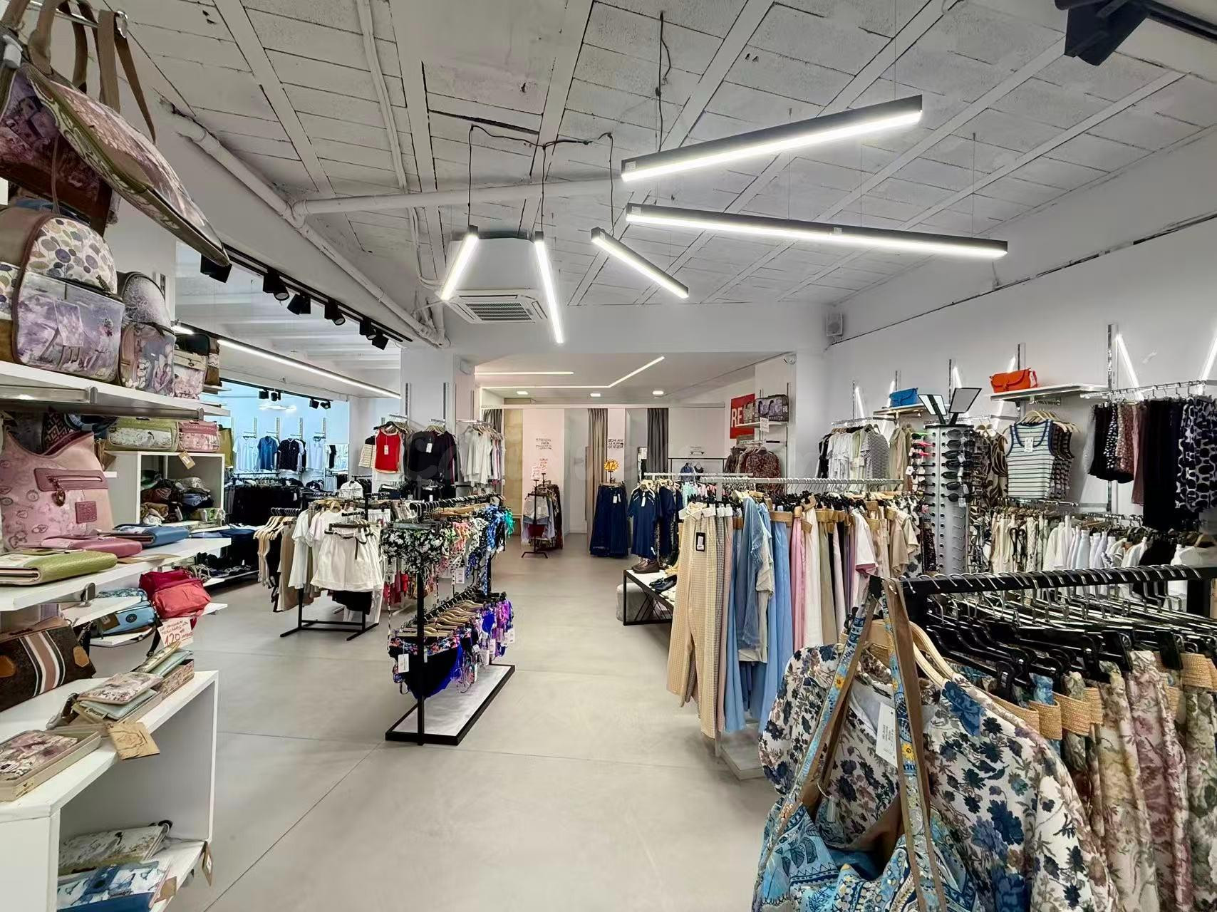 Traspaso de tienda de ropa en funcionamiento en zona L'Olivera