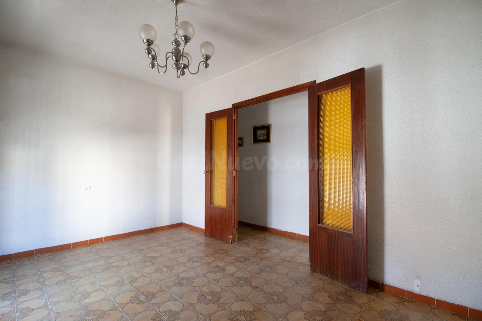 Casa de 4 habitaciones en Agrupación de Mogón