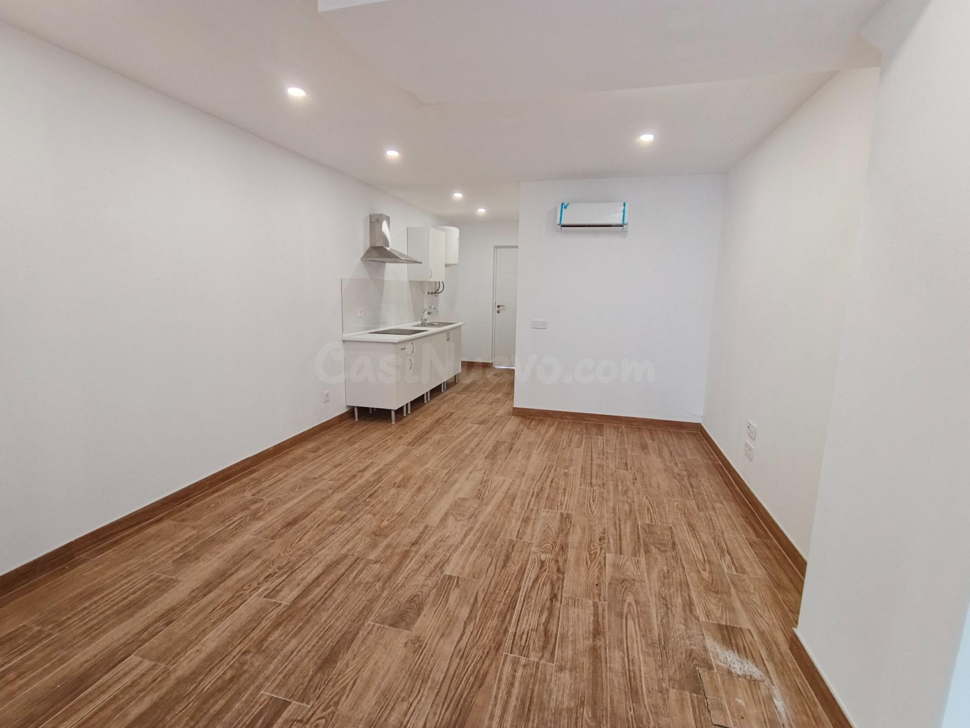 Se vende local recién reformado cerca del mar en Magaluf