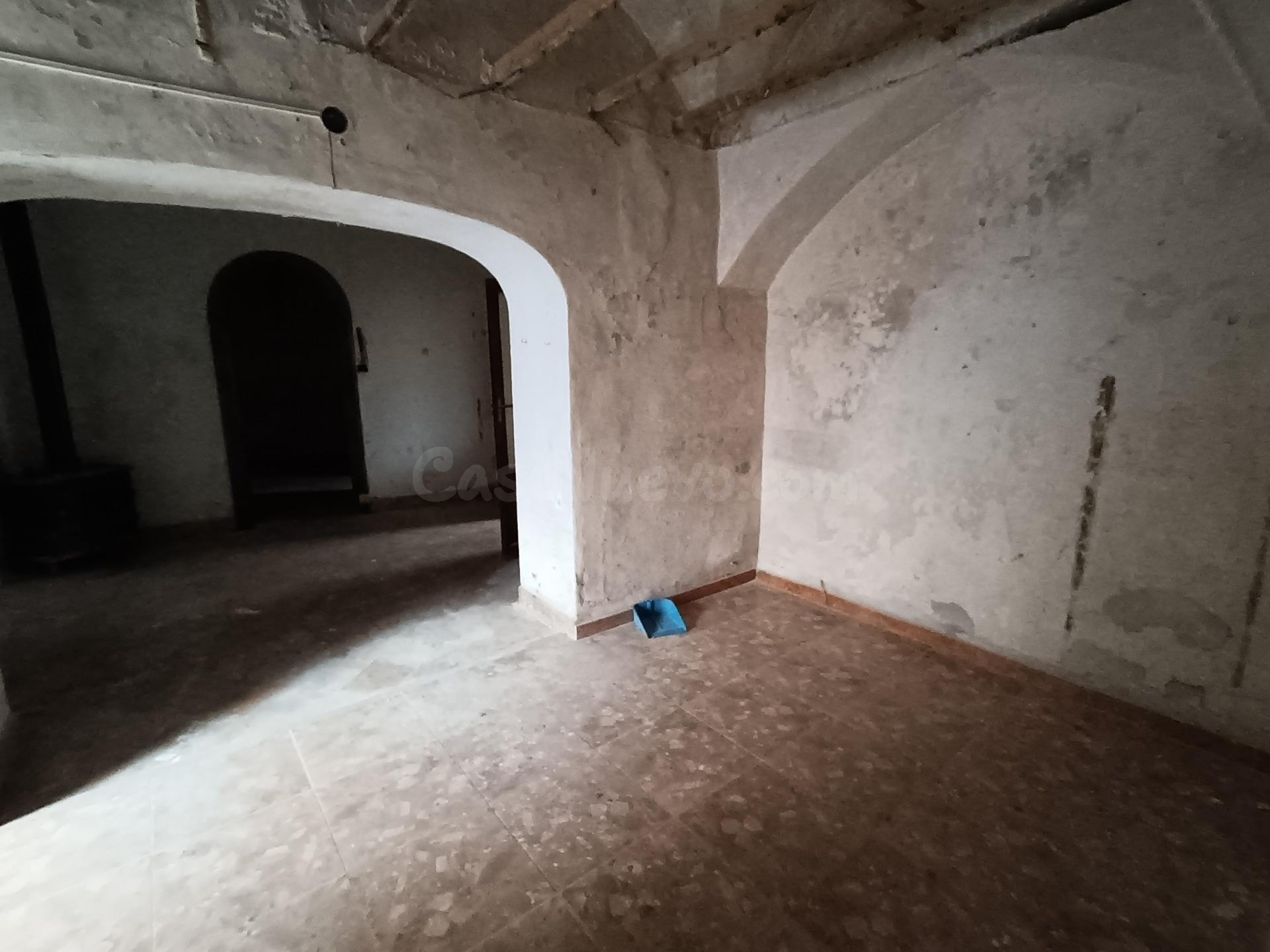 Se vende casa de dos alturas más altillo en el centro de Sin - foto 3