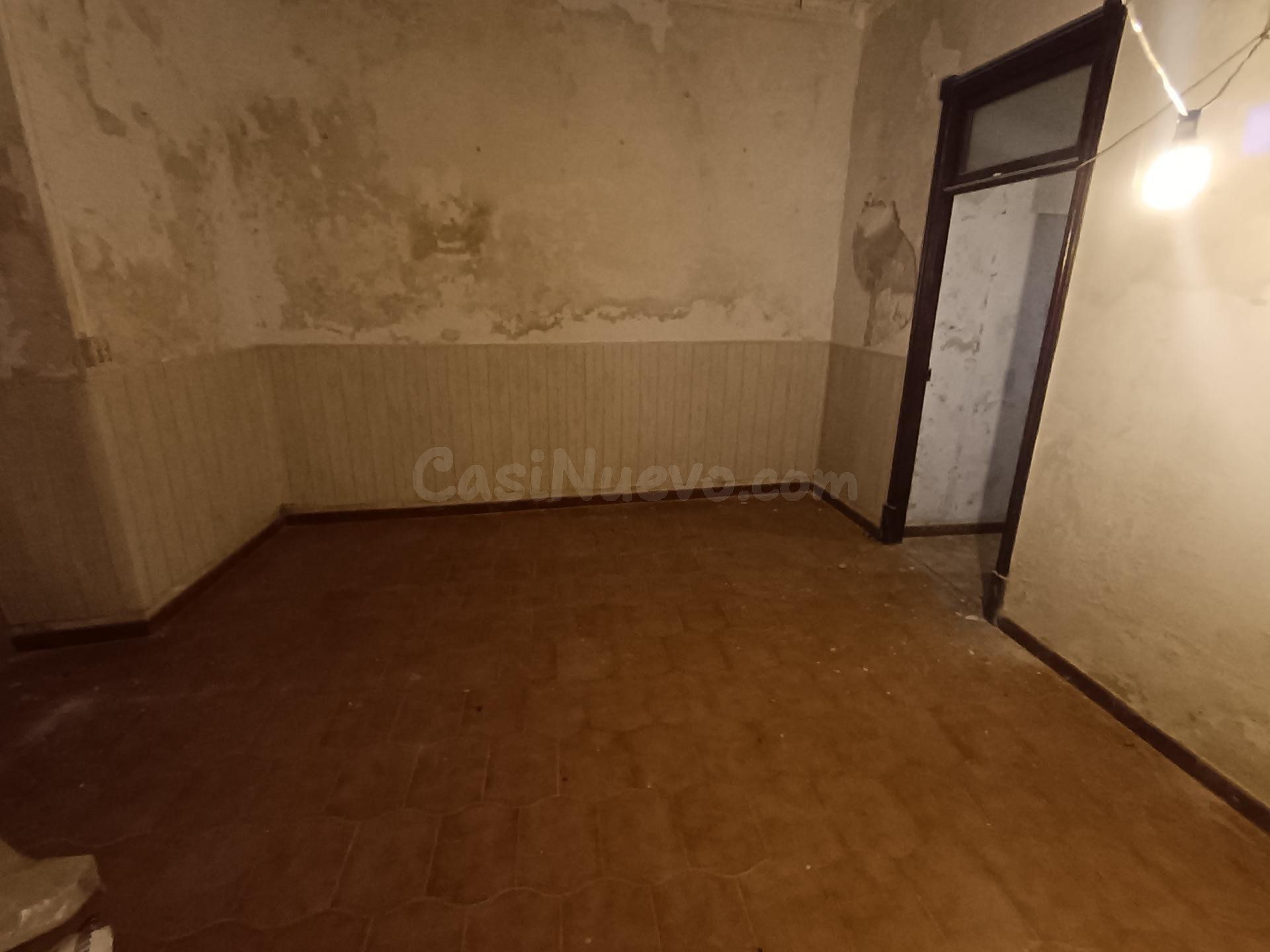 Se vende casa de dos alturas más altillo en el centro de Sin - foto 4