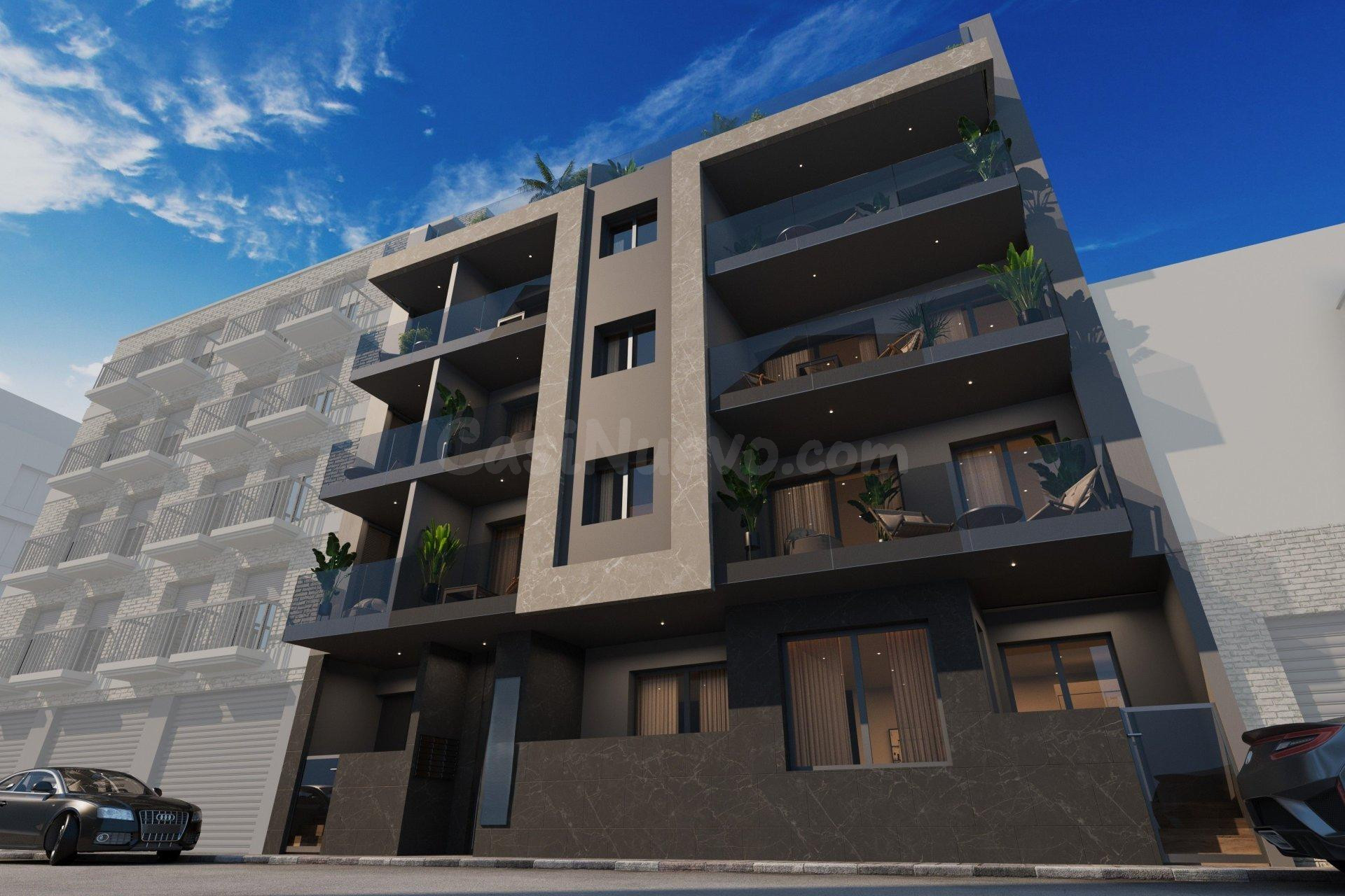 GRAN APARTAMENTO EN TORREVIEJA:1 HAB, 1 BAÑO