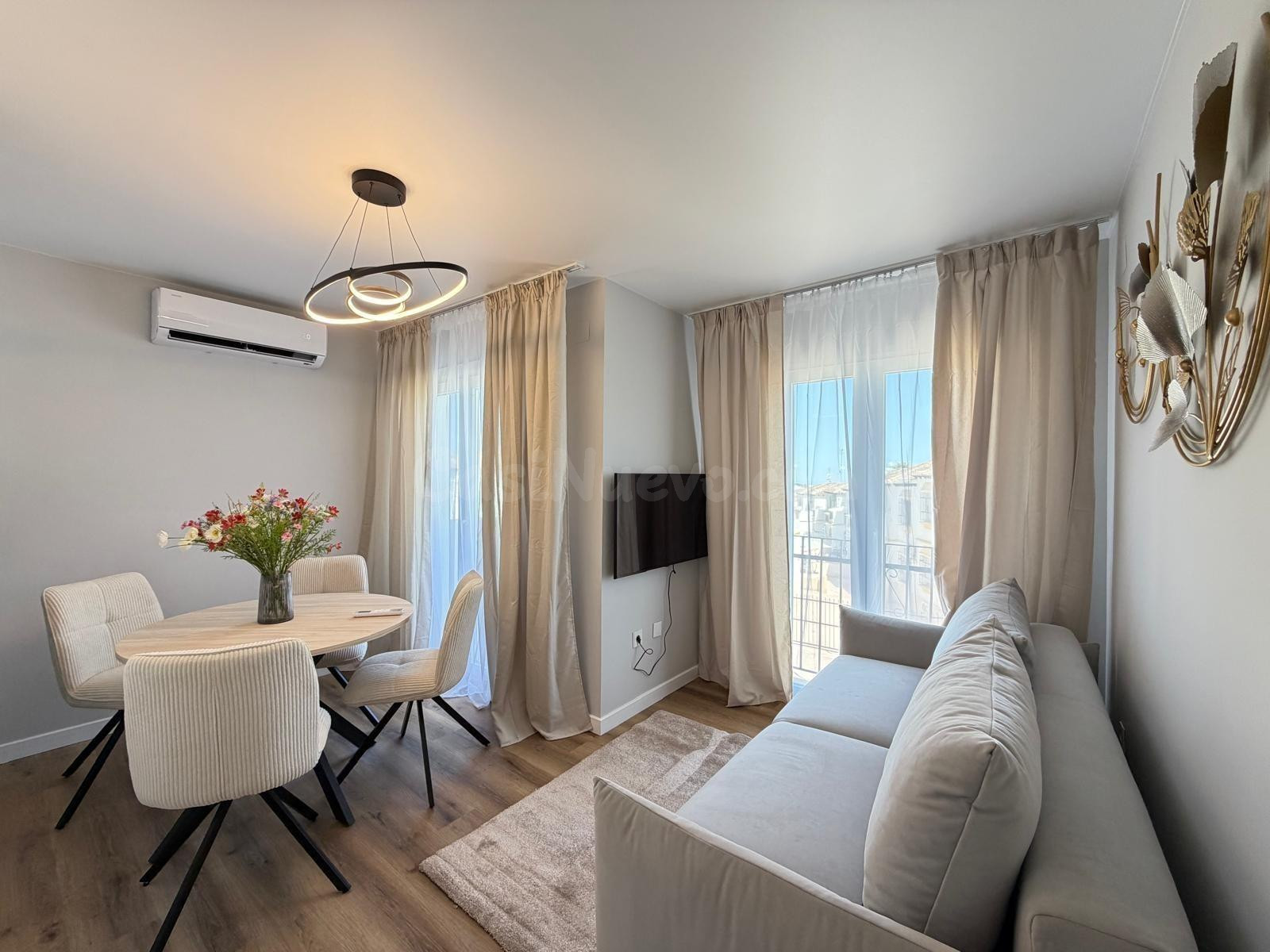 GRAN APARTAMENTO REFORMADO CON VISTAS AL MAR: 1 HAB, 1 BAÑO