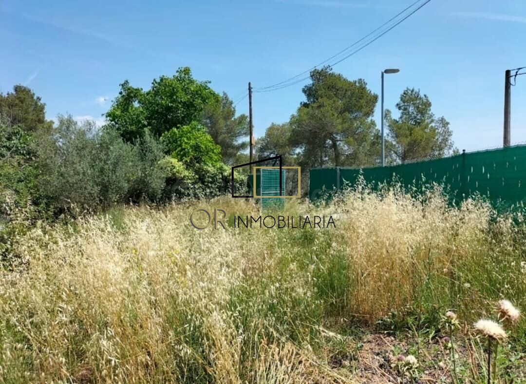 Terreno urbano de 578 m2 en la urbanización Can Formiga (Cabrera d’Anoia)