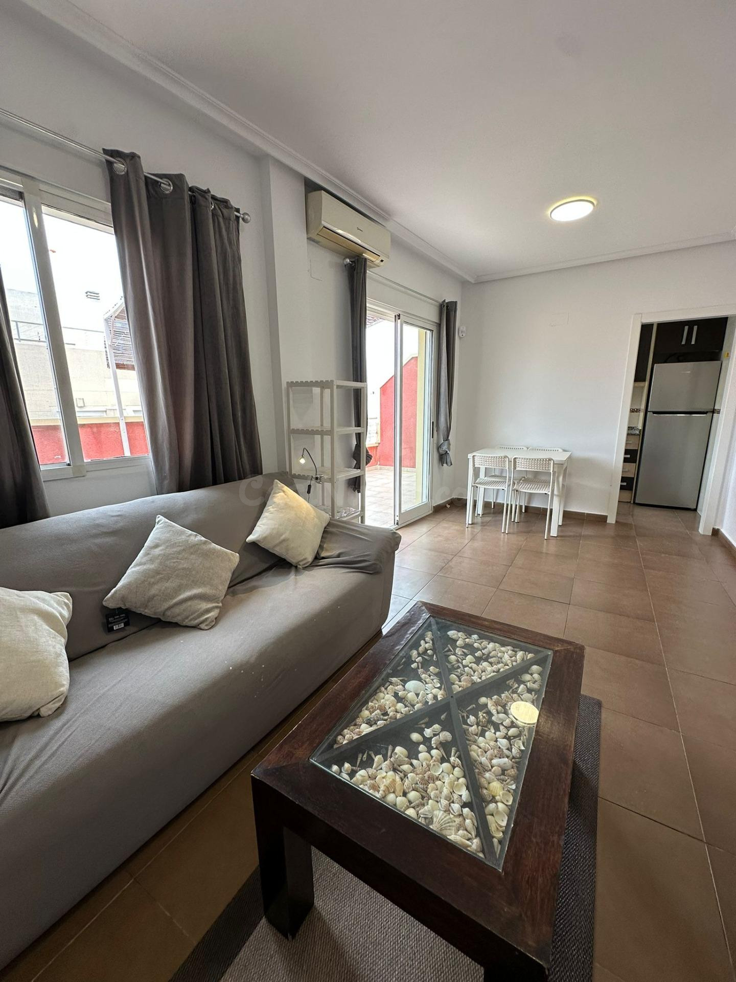 GRAN AARTAMENTO EN TORREVIEJA: 2 HAB, 1 BAÑO