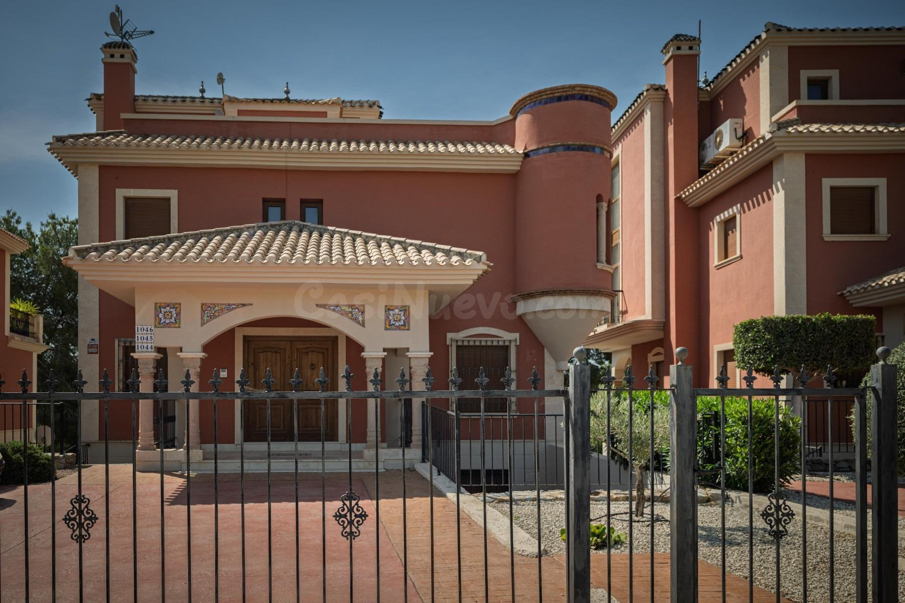 GRAN APARTAMENTO EN LAS RAMBLAS ORIHUELA COSTA: 3 HAB, 2 BAÑOS