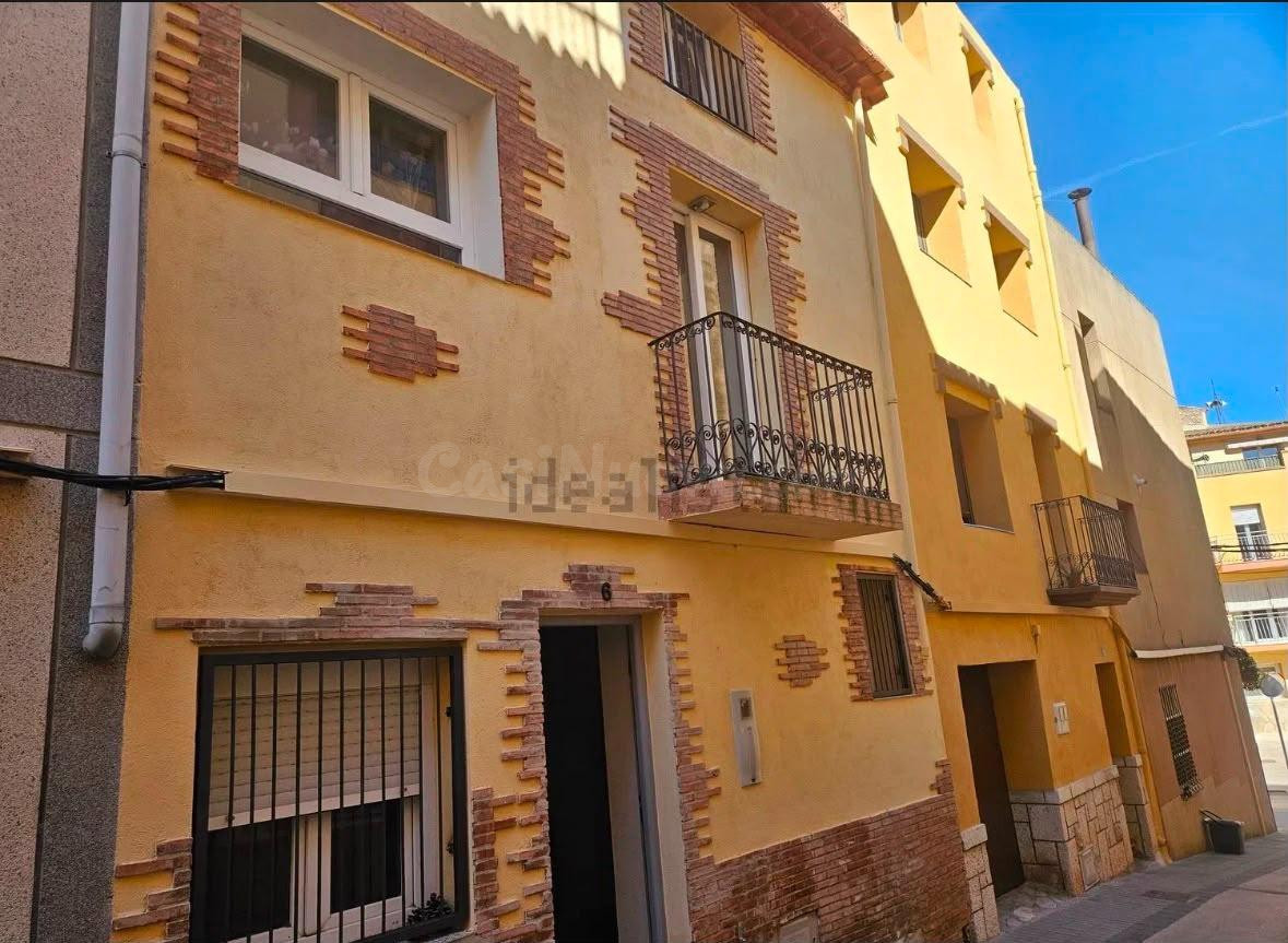 CASA DE 3 PLANTAS EN ALQUILER EN VANDELLÒS