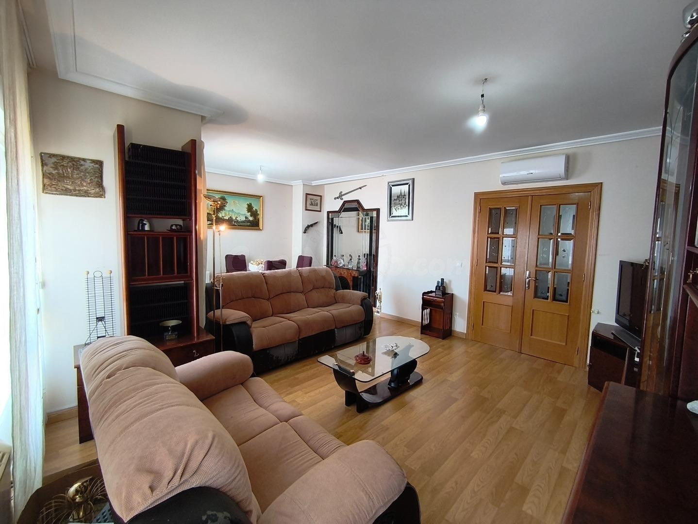 GRAN APARTAMENTO EN TORREVIEJA: 2 HAB, 1 BAÑO