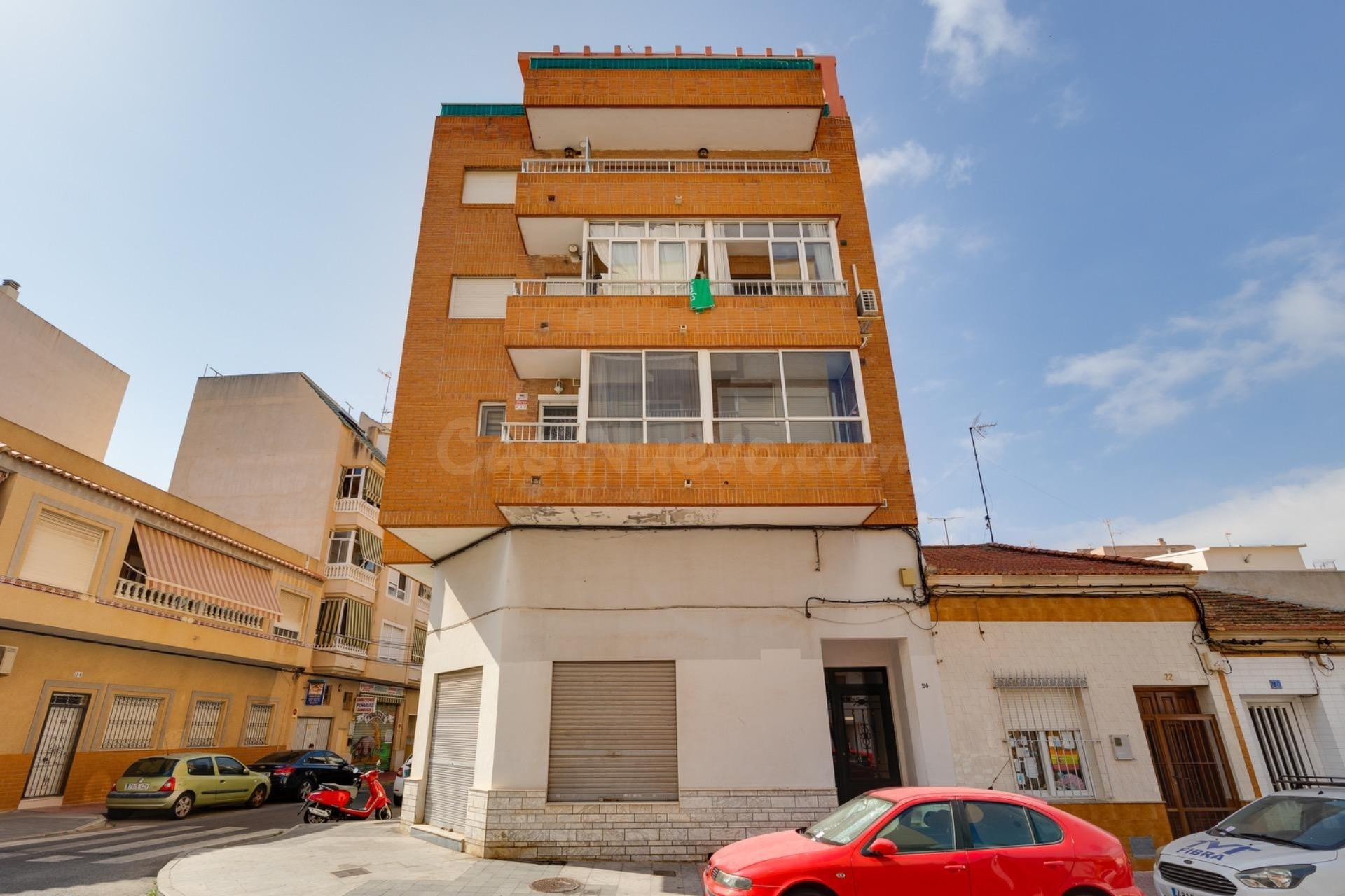 GRAN APARTAMENTO EN TORREVEIJA: 2 HAB, 1 BAÑO