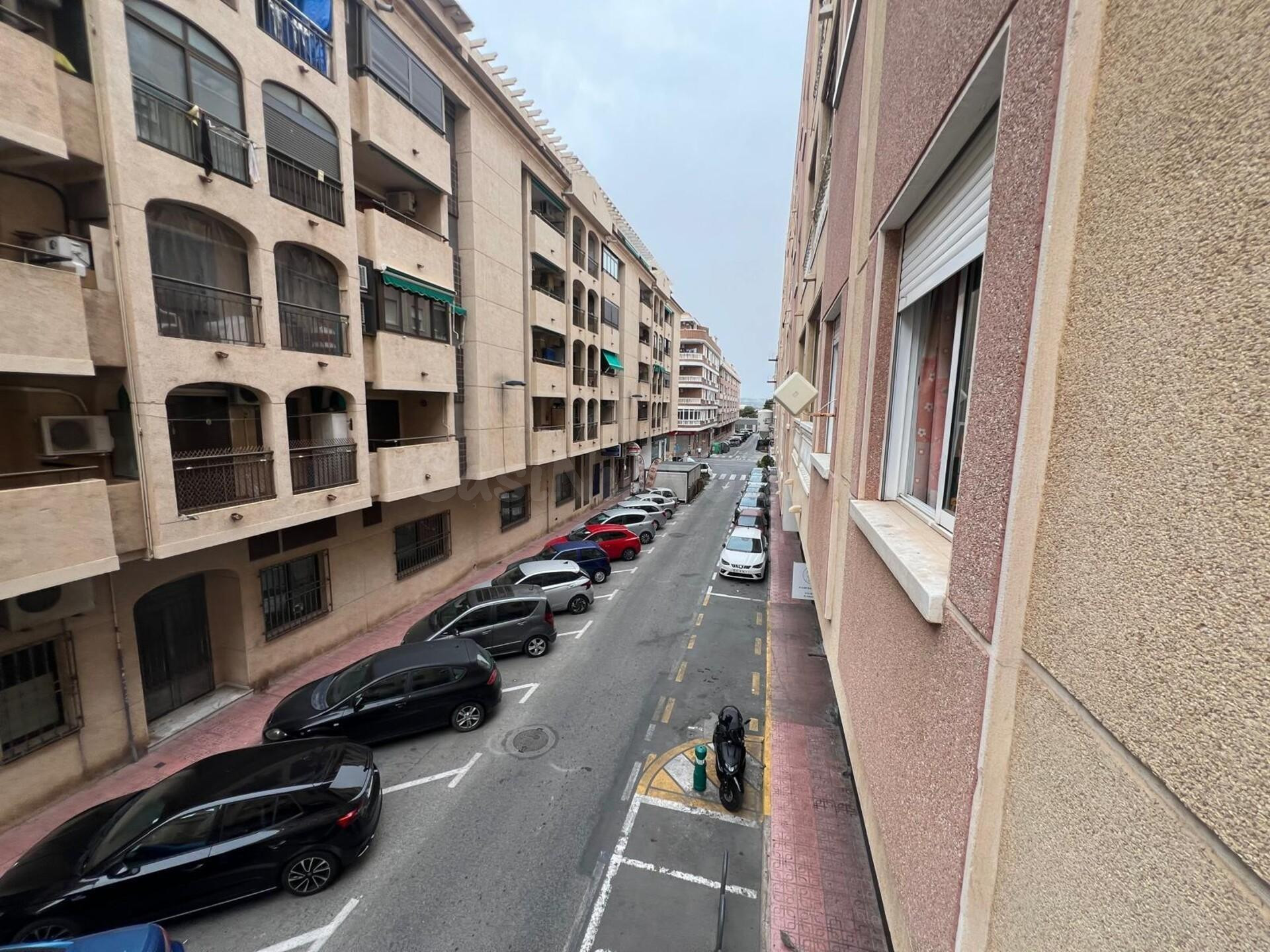 GRAN APARTAMENTO EN TORREVIEJA: 2 HAB, 1 BAÑO