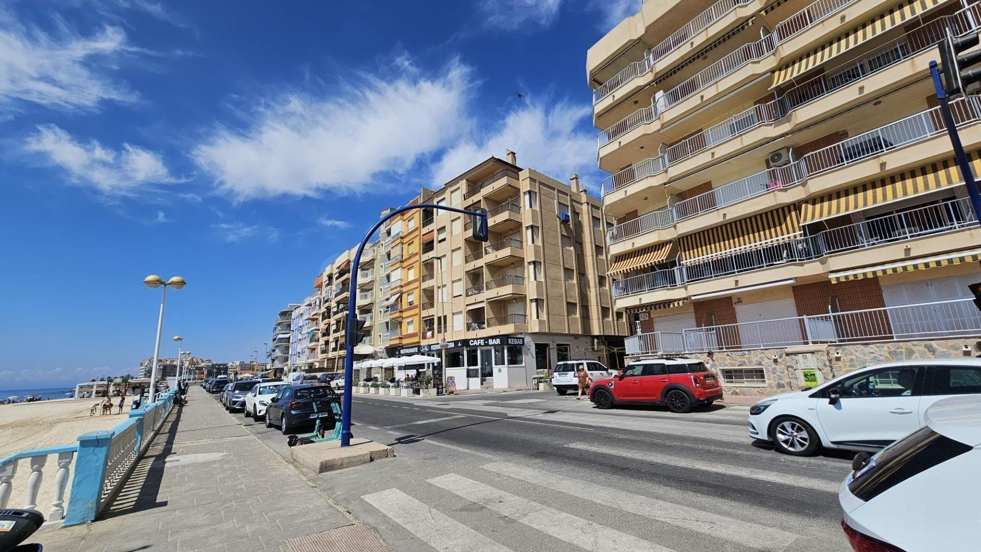 GRAN APARTAMENTO EN TORREVIEJA: 2 HAB, 1 BAÑO