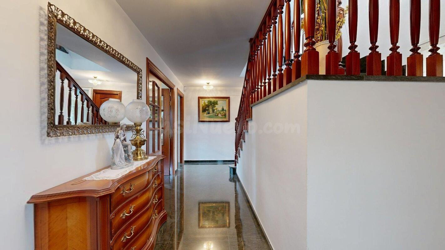 Excelente Chalet en urbanización privada en zona privilegiad - foto 5
