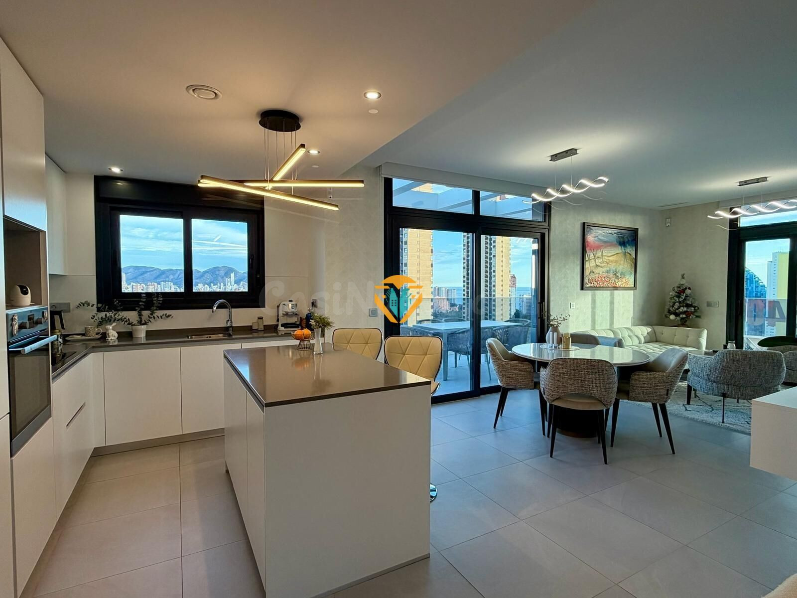 Exclusivo apartamento de lujo con vistas al mar en Playa de Poniente, Benidorm