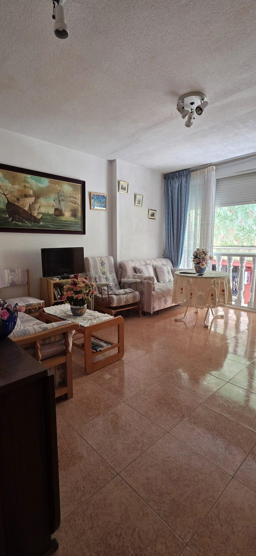 GRAN APARTAMENTO EN TORREVIEJA 1 HAB, 1 BAÑO