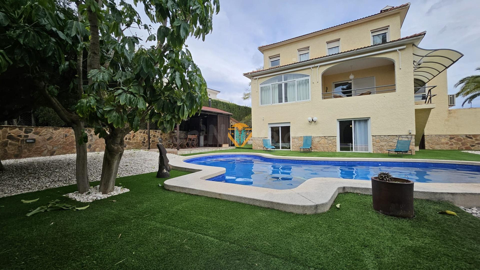 Espectacular Villa de Lujo en Coblanca, Benidorm