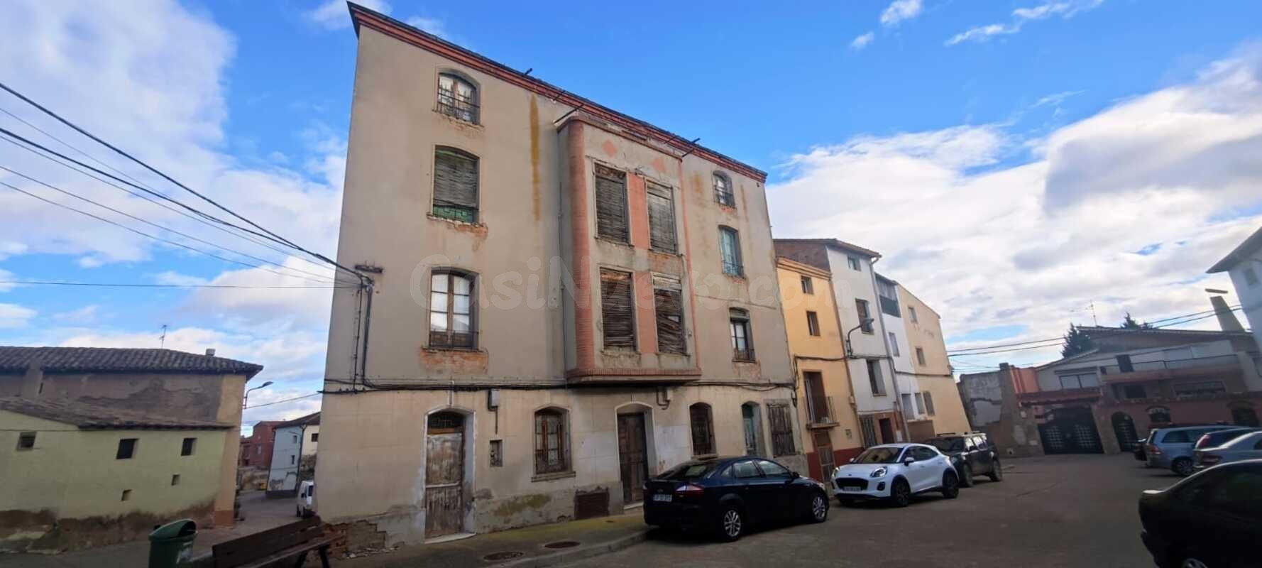 Edificio 3 habitaciones 385m² en venta - Terrer