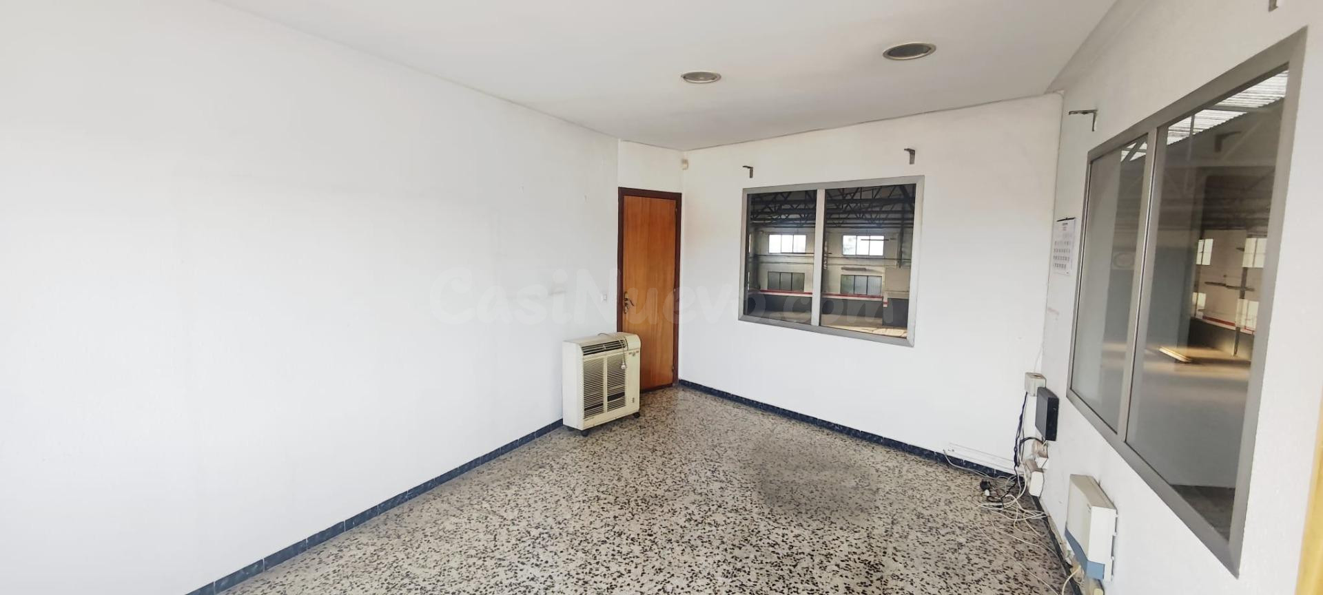 Nave industrial 1000m² en venta - Estación - San Antonio - foto 4