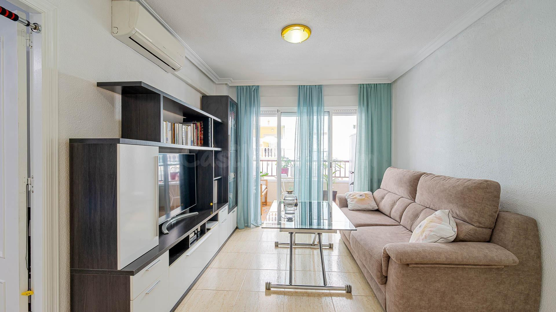 GRAN APARTAMENTO EN TORREVIEJA: 2 HAB,  1BAÑO