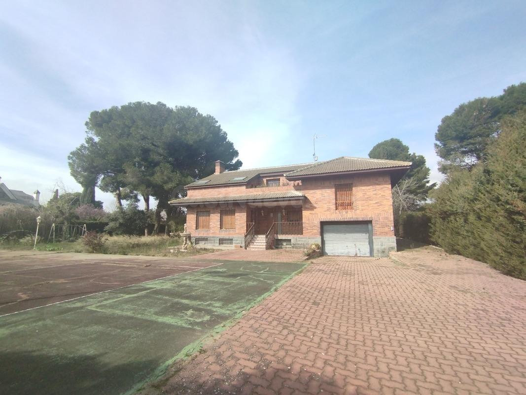 Chalet 5 habitaciones 386m² en venta - El Zorongo