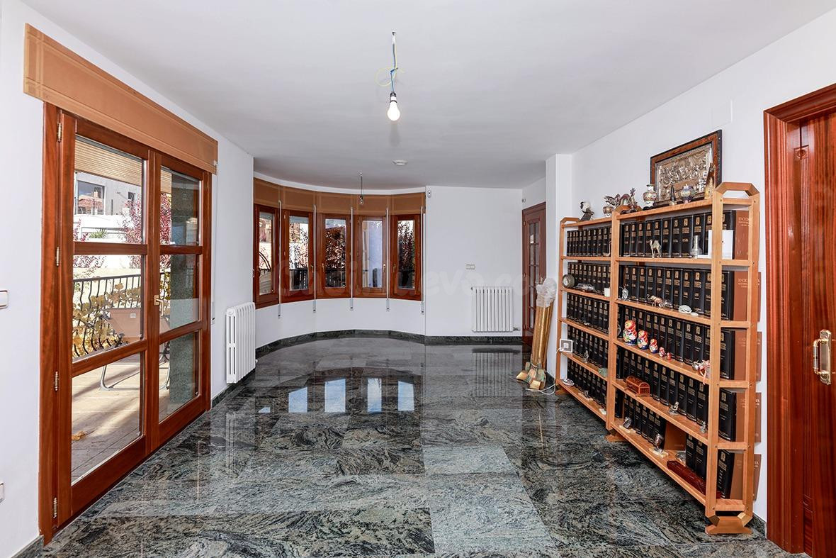 Chalet 4 habitaciones 508m² en venta - Plaza de Toros - Baró - foto 5