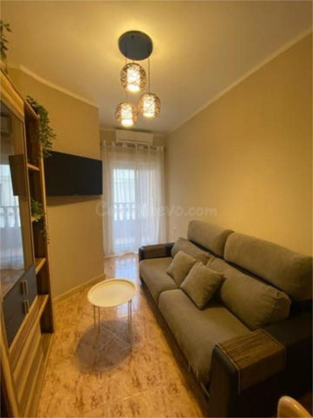 GRAN APARTAMENTO EN TORREVIEJA: 1 HAB, 1 BAÑO