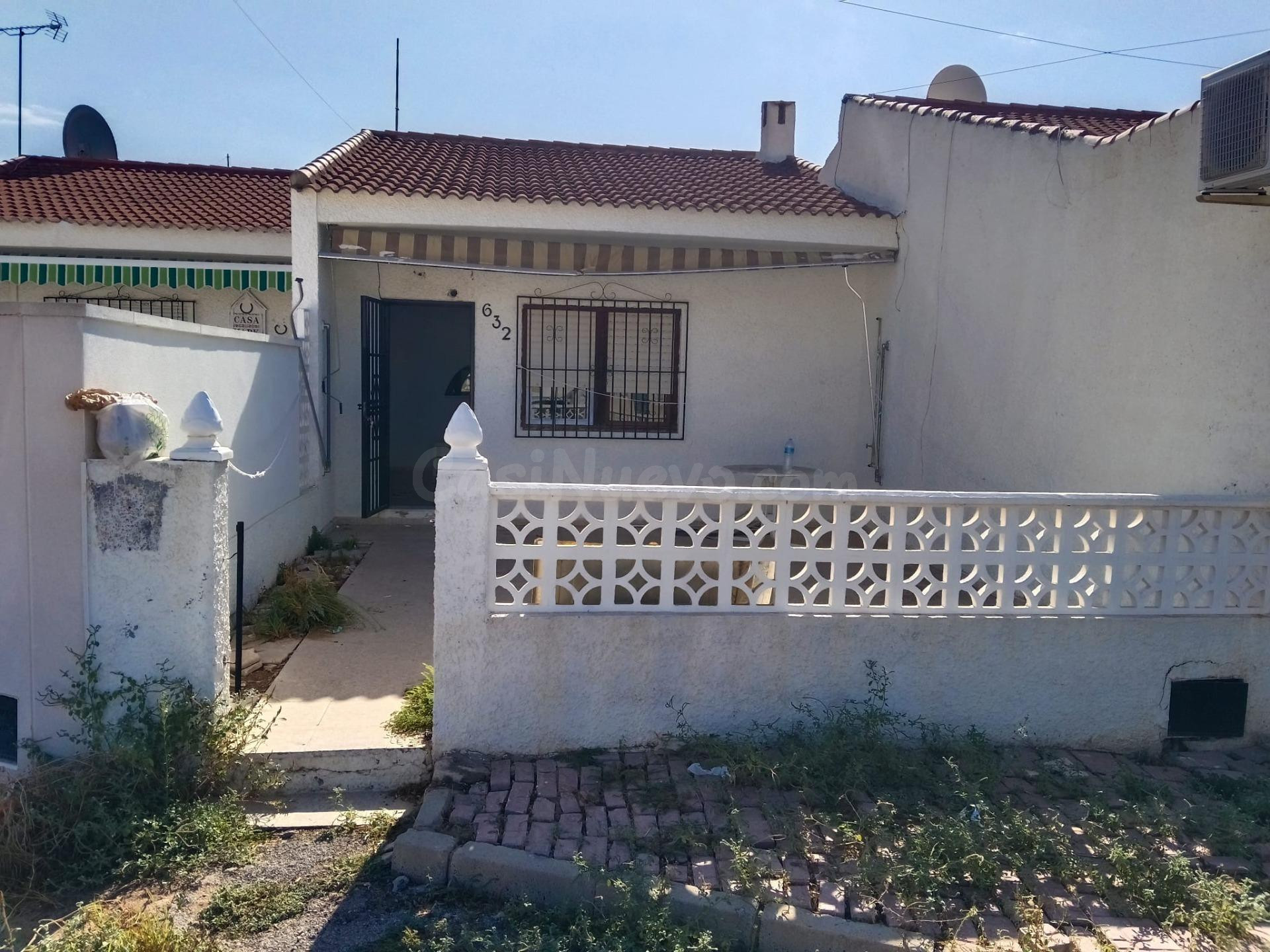 BUNGALOW EN TORRETAS - TORREVIEJA: 2 HAB, 1 BAÑO, SOLEADO