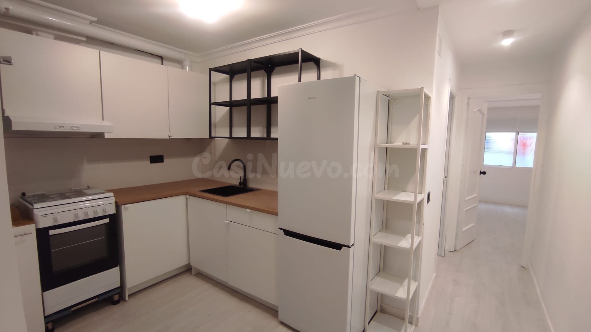 Piso Reformado en el Vibrante Centro de Málaga .