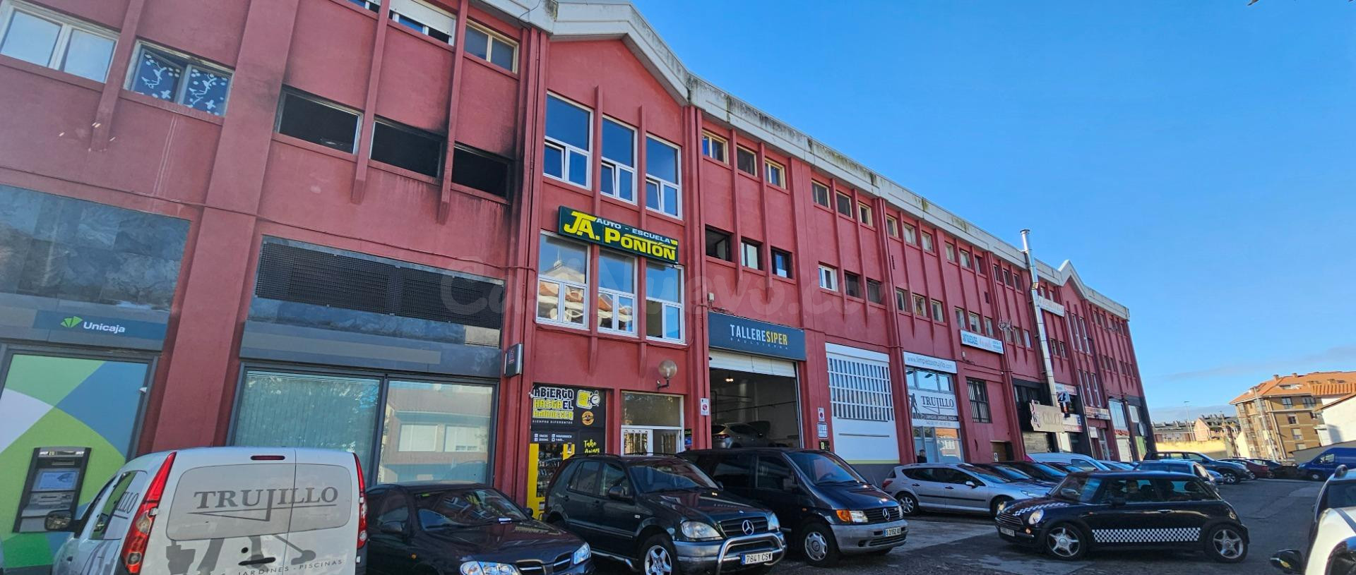 Local comercial 732m² en venta - Cazoña-Albericia-Alisal