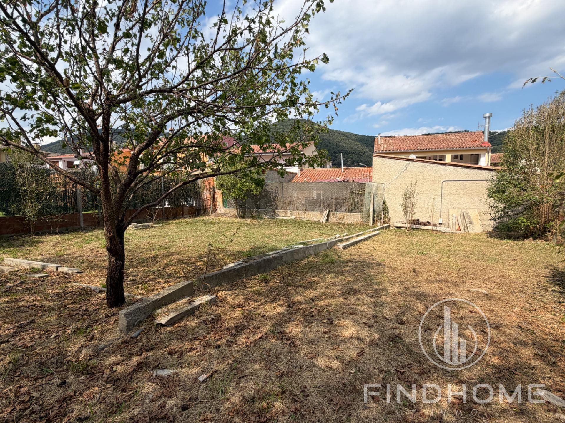 Terreno urbano en venta - Sant joan de les fonts