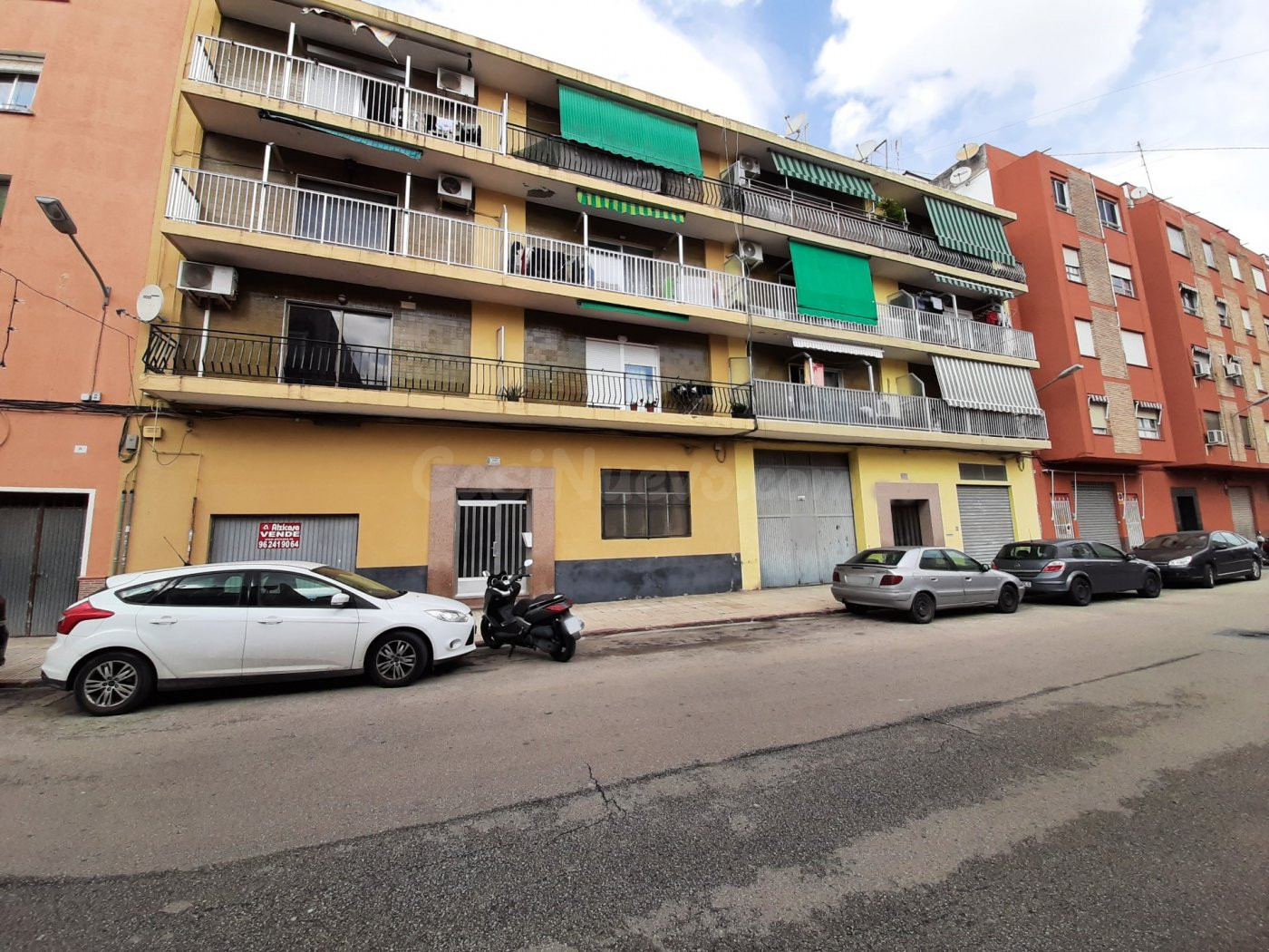Local comercial - almacén