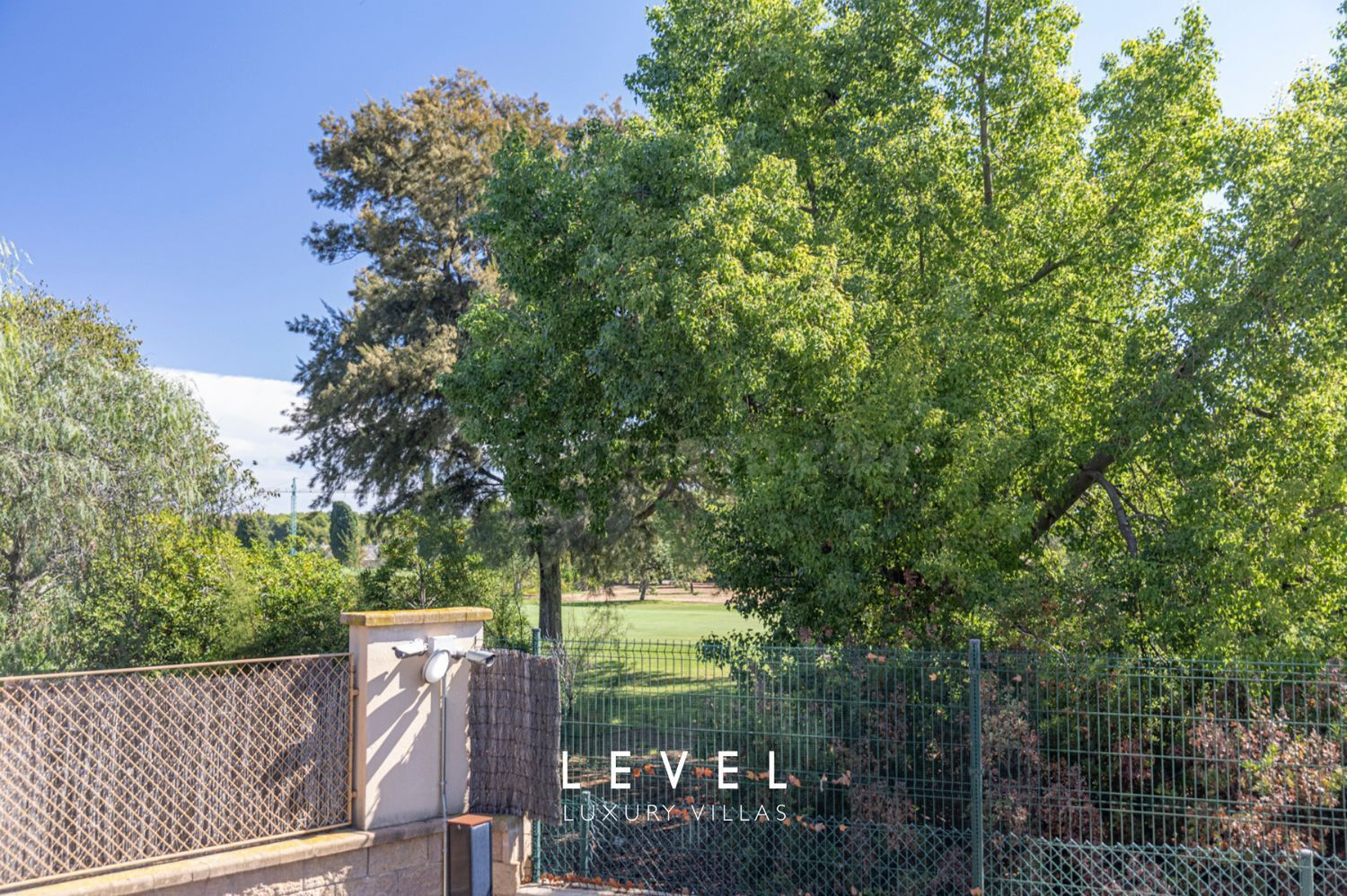 Terreno rural 350m² en venta - Torre en Conill-Cumbres de San Antonio