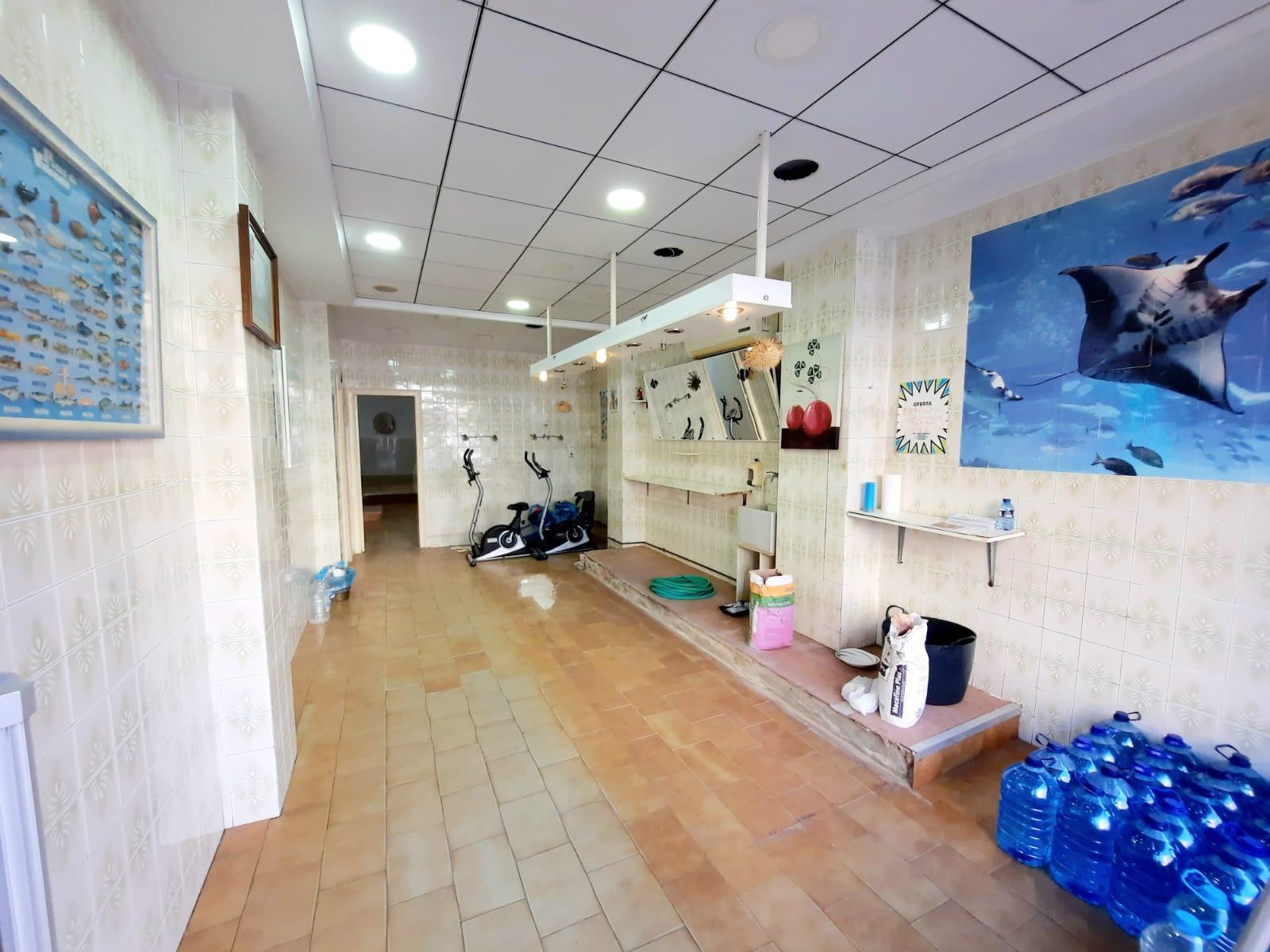 Local en venta/alquiler en Carcaixent