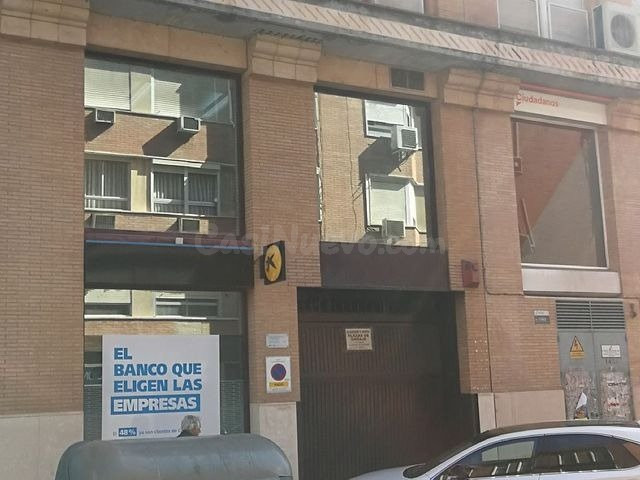Garaje 28m² en venta - Luis Montoto - Santa Justa