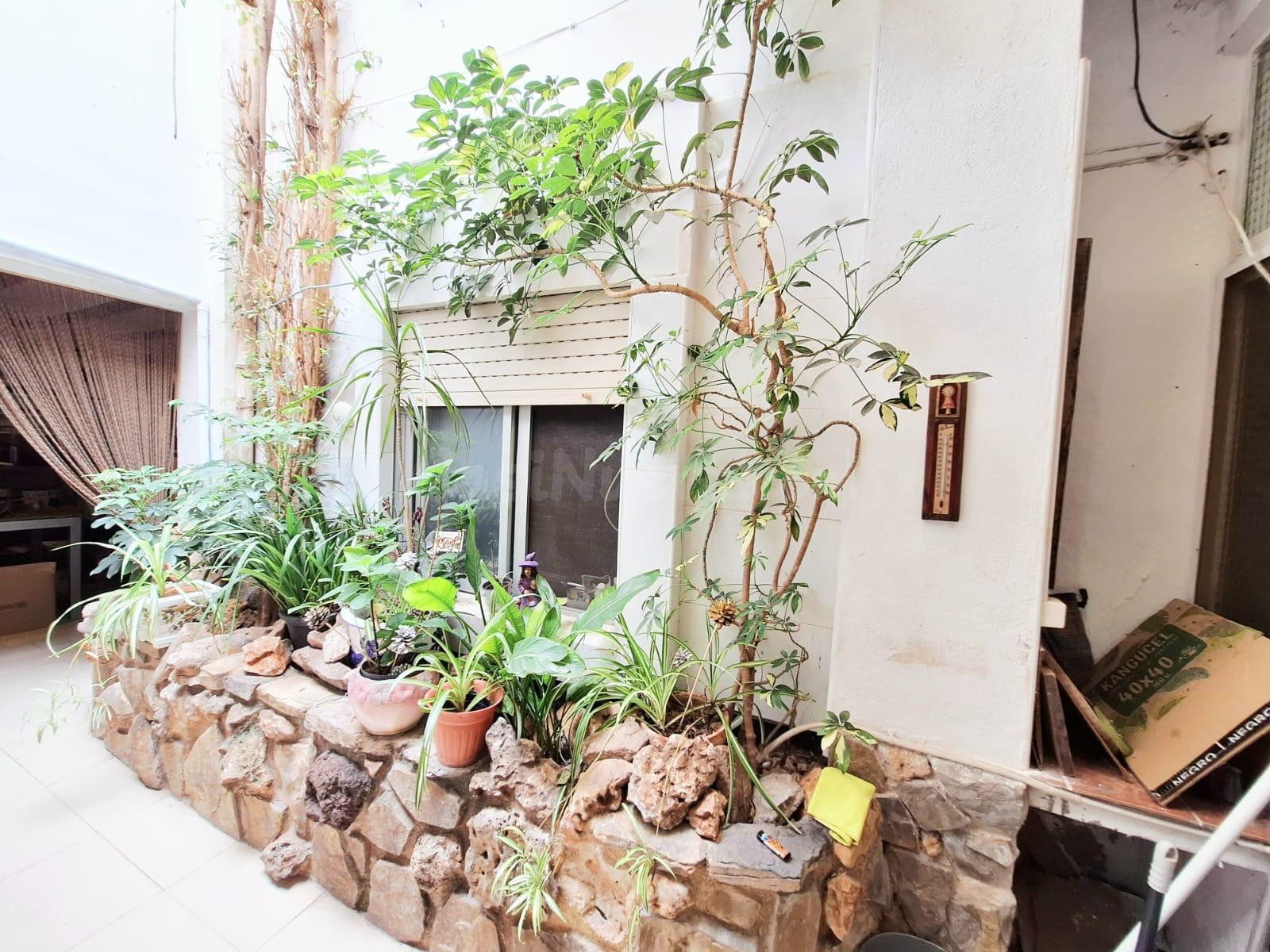 Amplia Vivienda en Venta en Carcaixent