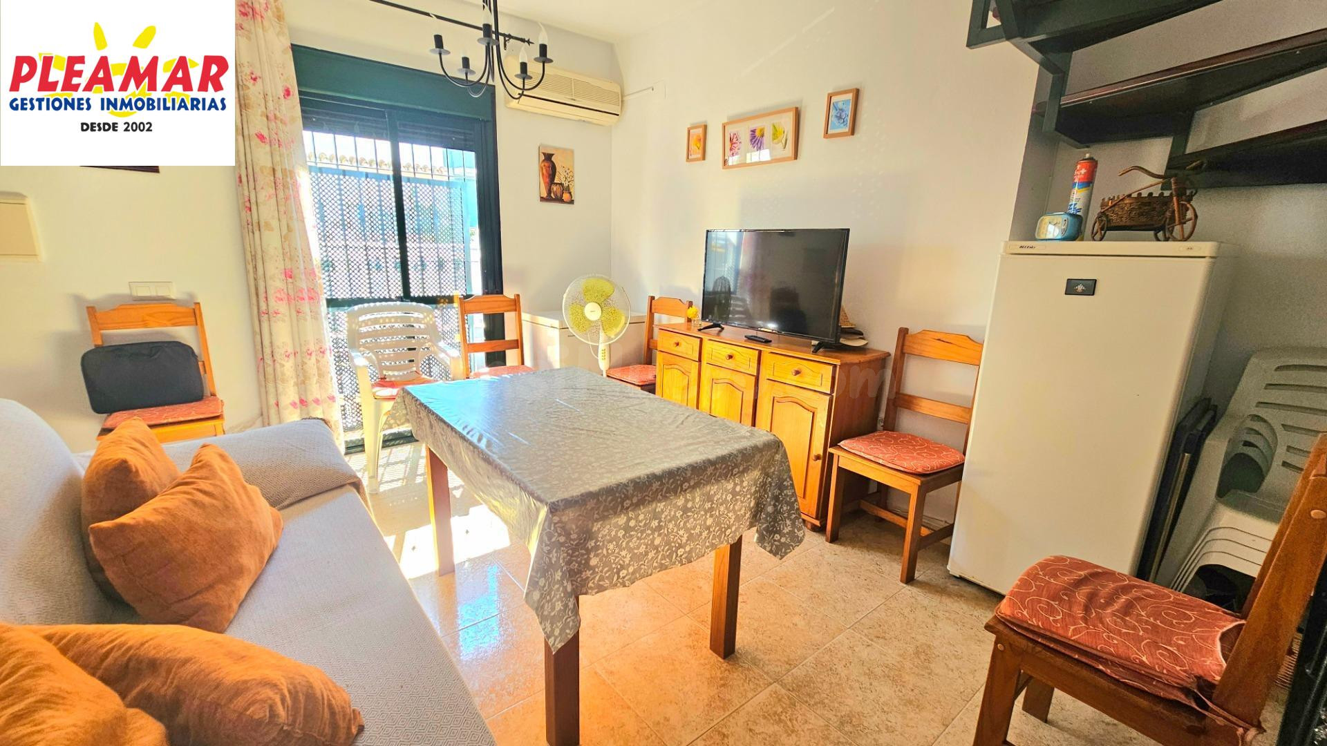 DUPLEX ADOSADO DE TRES DORMITORIOS - ZONA LAS VIRGENES