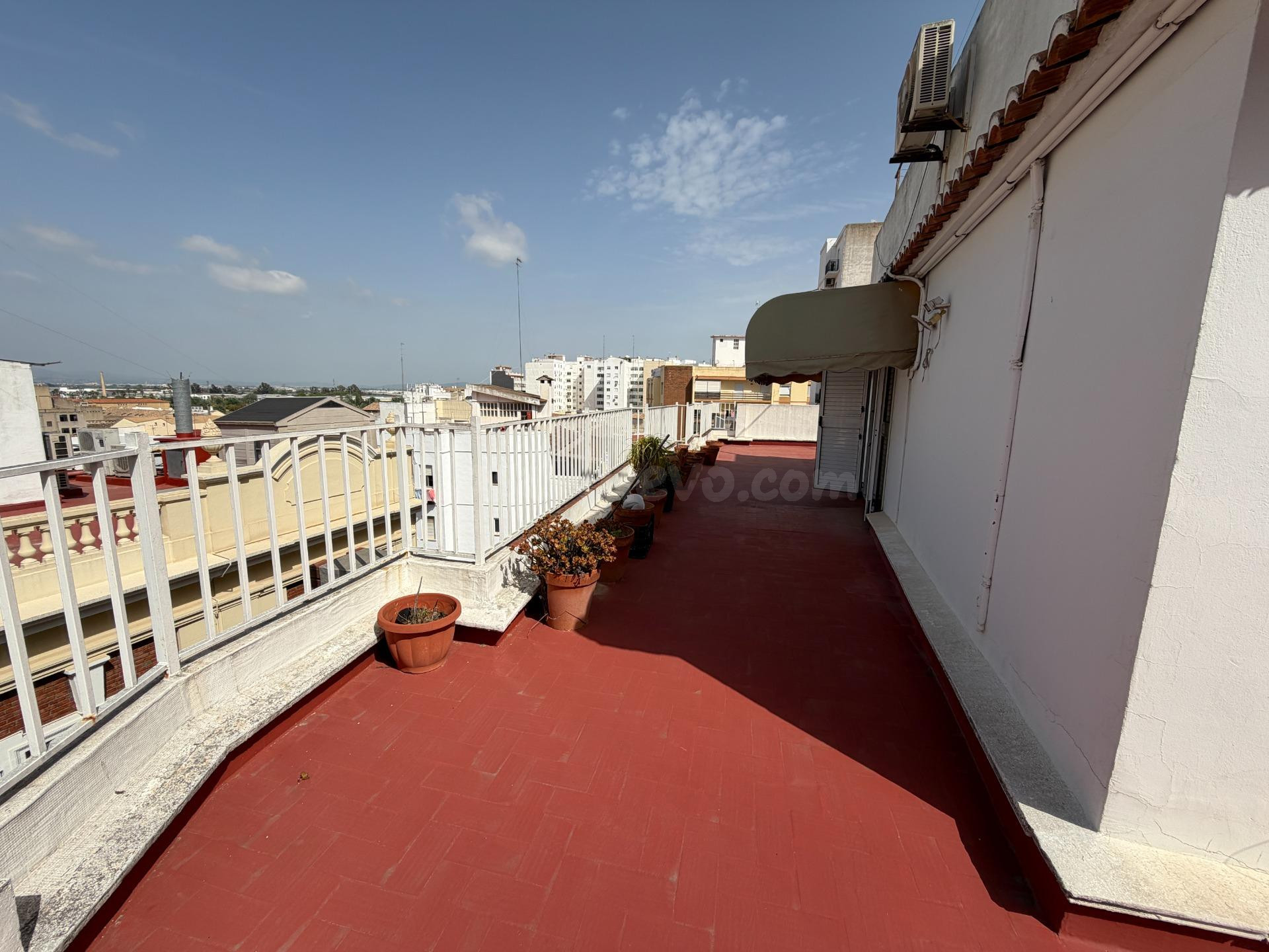 Ático en venta en el centro de Alzira - foto 5