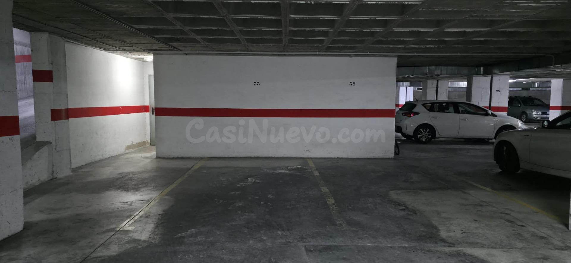 SE VENDEN 3  PLAZAS DE GARAJE.
