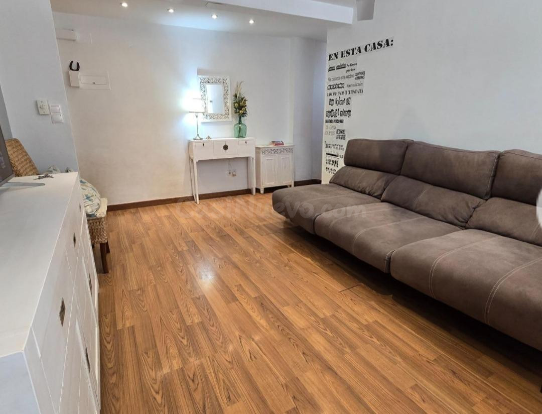 ENCANTADORA VIVIENDA ZONA CORTE INGLES