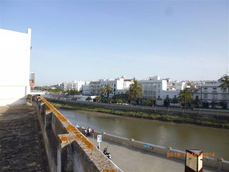 Finca urbana en el centro de Chiclana