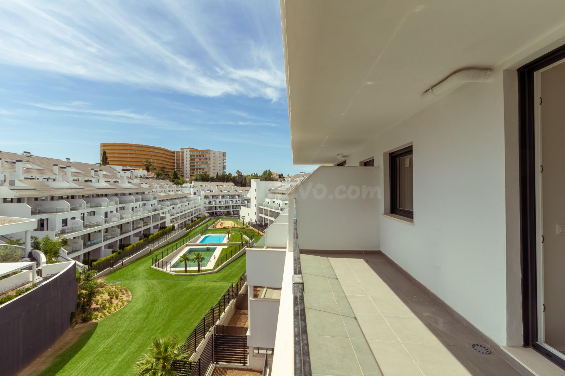 APARTAMENTO A ESTRENAR DE 2 DORMITORIOS EN MED HILLS, TORREBLANCA | ESTILO RESORT EN LA COSTA DEL SOL
