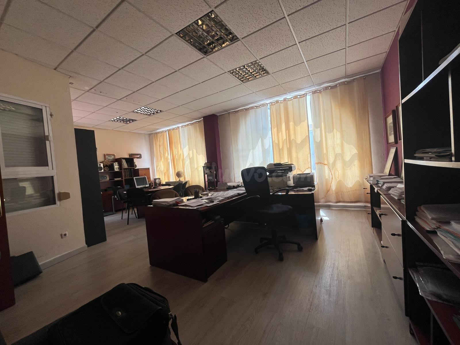 SE VENDE OFICINA EN ALGECIRAS.