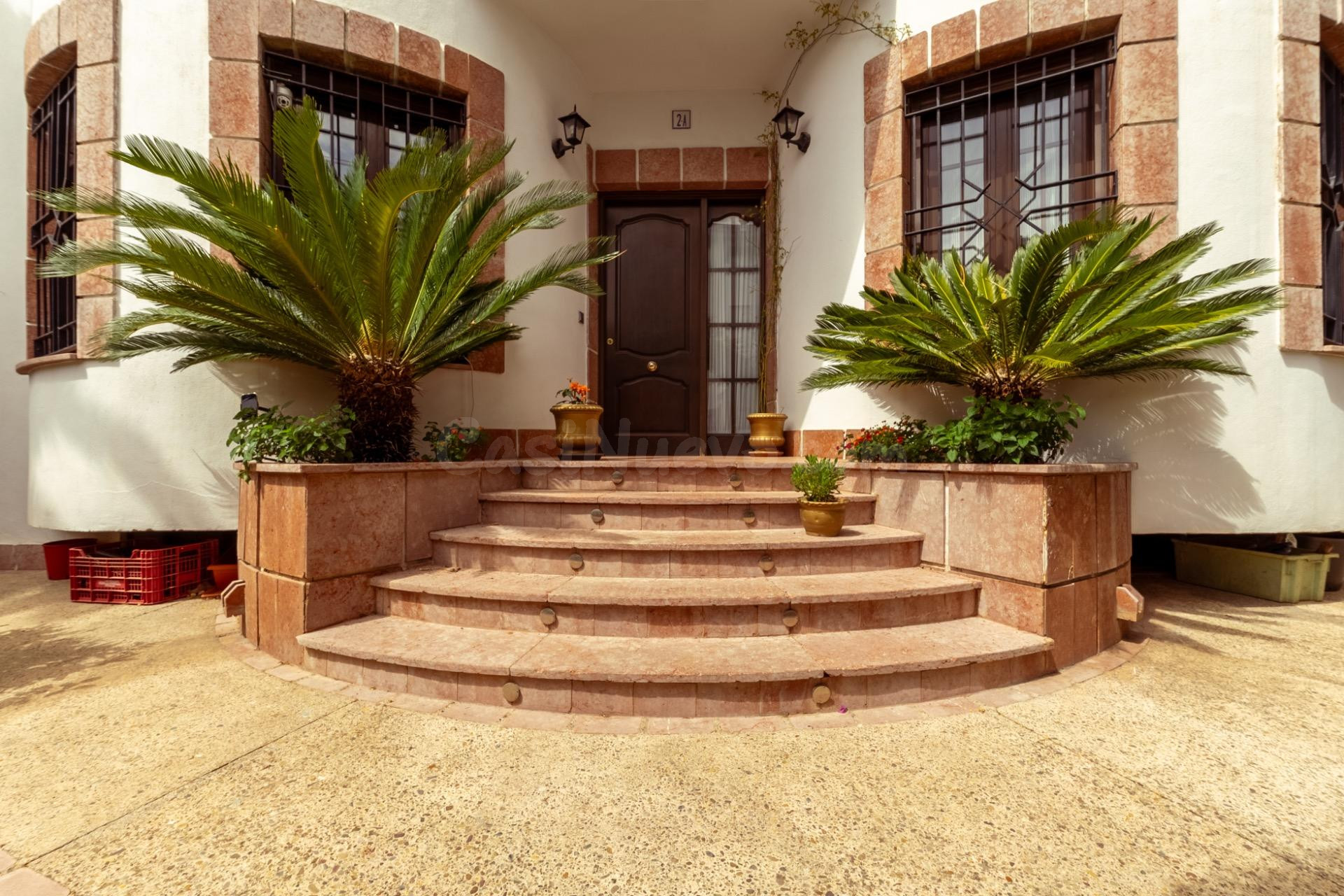 Casa exclusiva de 300 m2 con patio privado y amplias estanci - foto 5