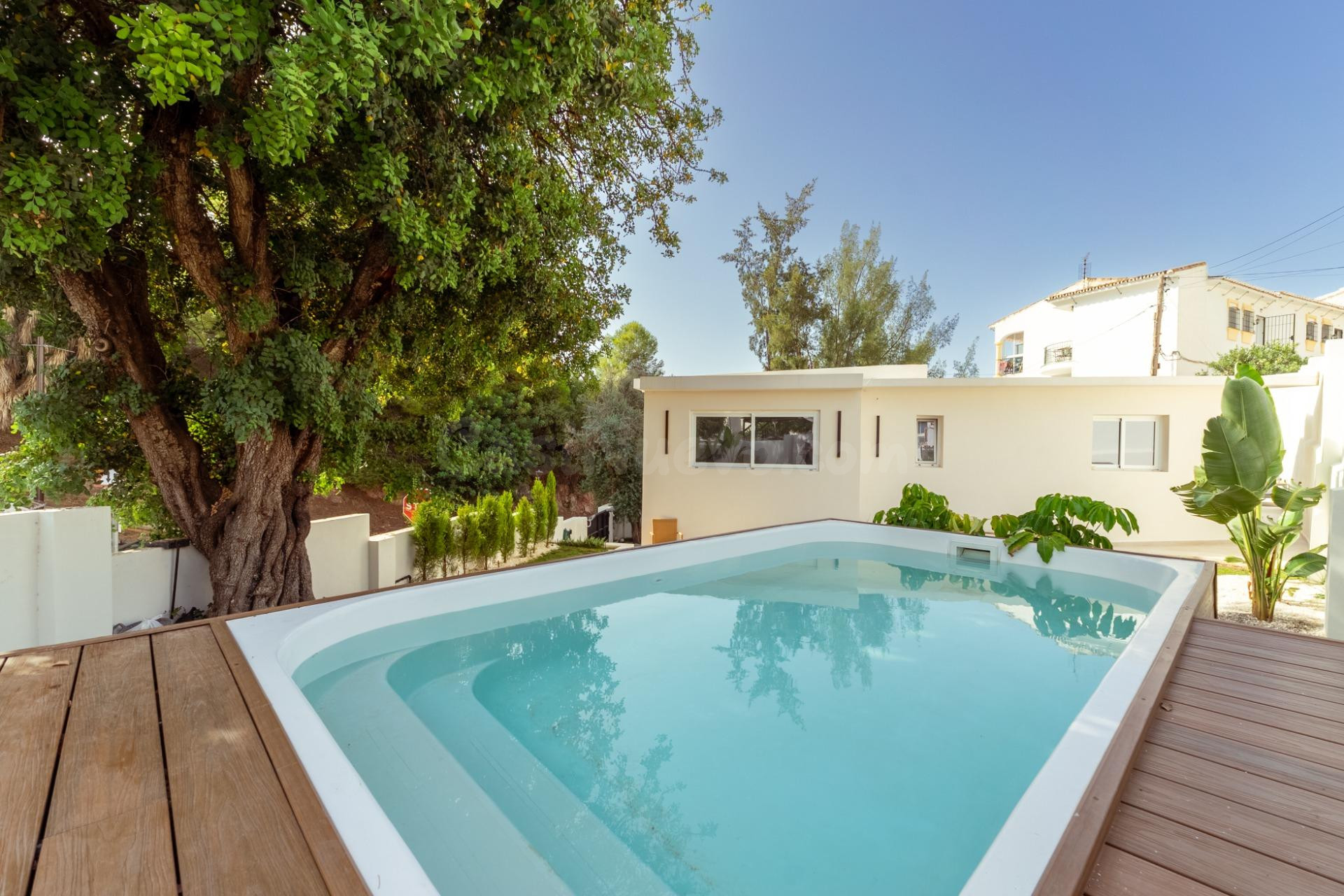 PRECIOSO CHALET REFORMADO EN TORREBLANCA
