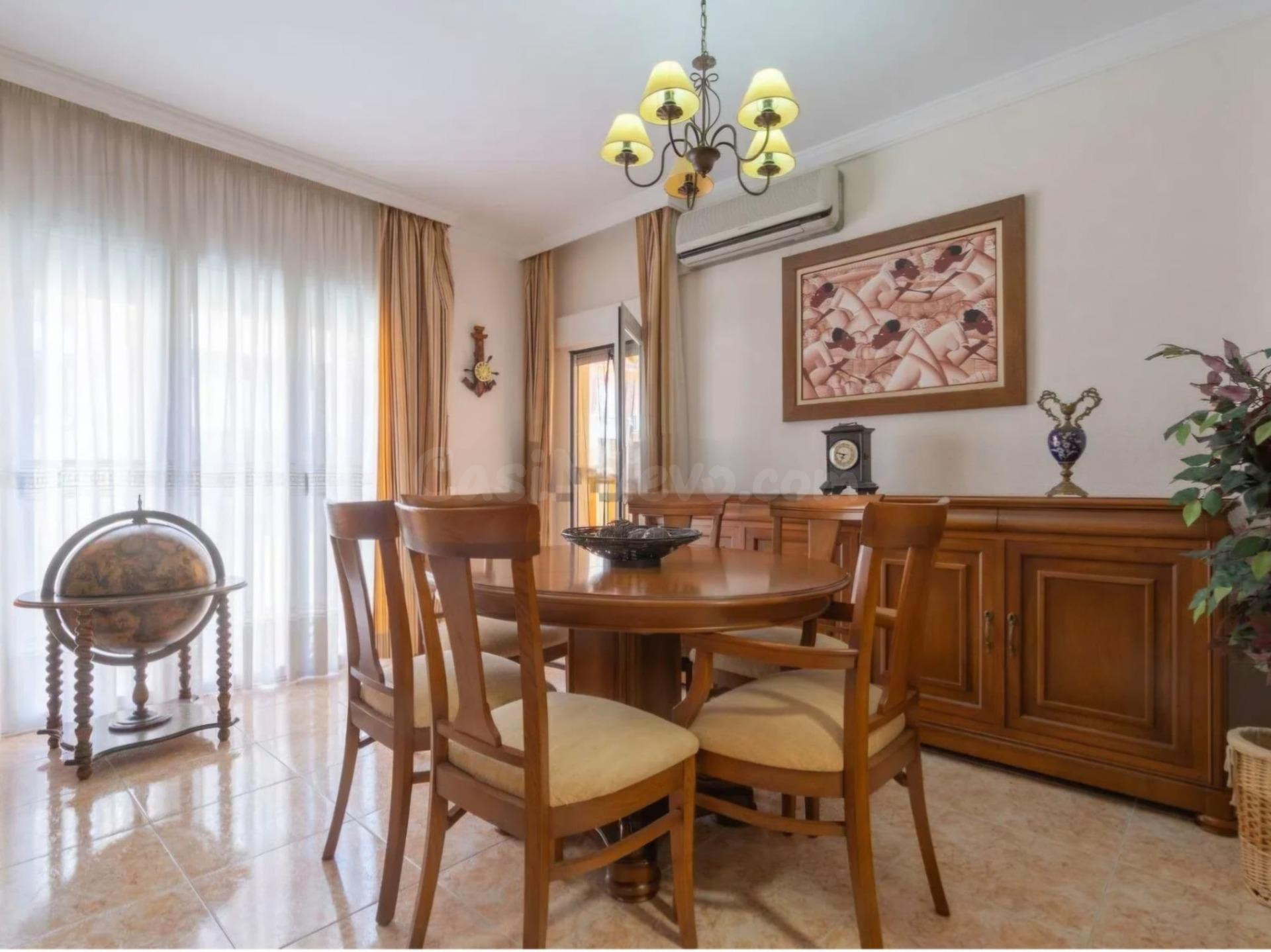 Amplio piso de 3 dormitorios y terraza en Las Lagunas de Mijas
