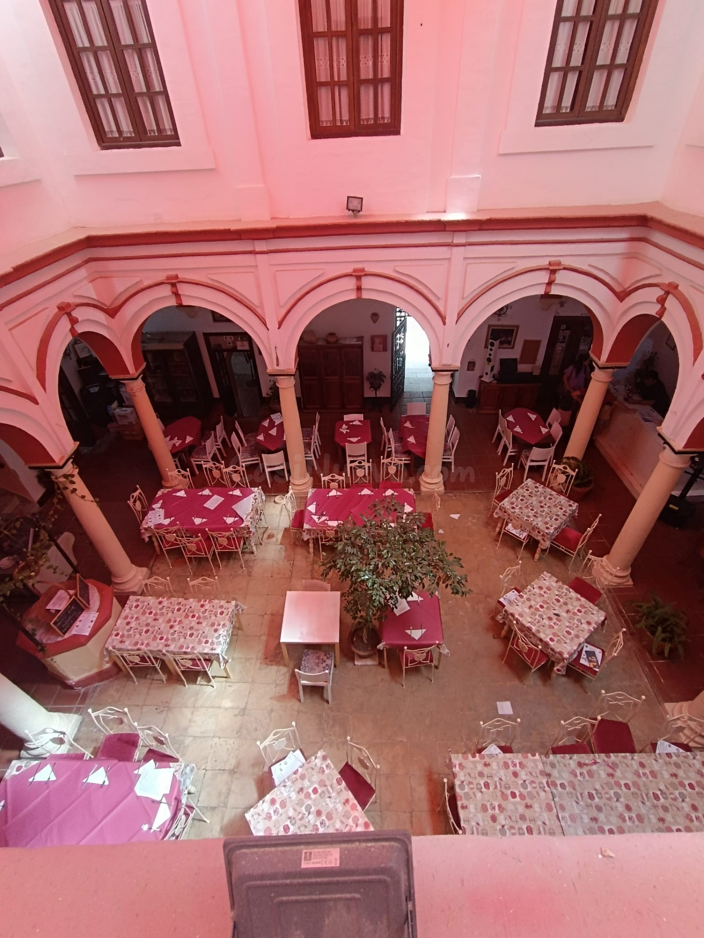 VENTA DE HOTEL EN EL CORAZÓN DE ARCOS DE LA FRONTERA