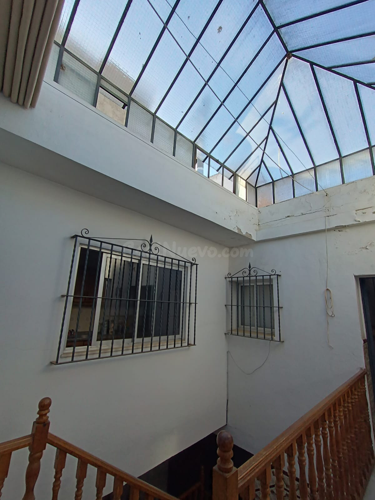SE VENDE CASA EN CENTRO DE LEBRIJA - foto 2